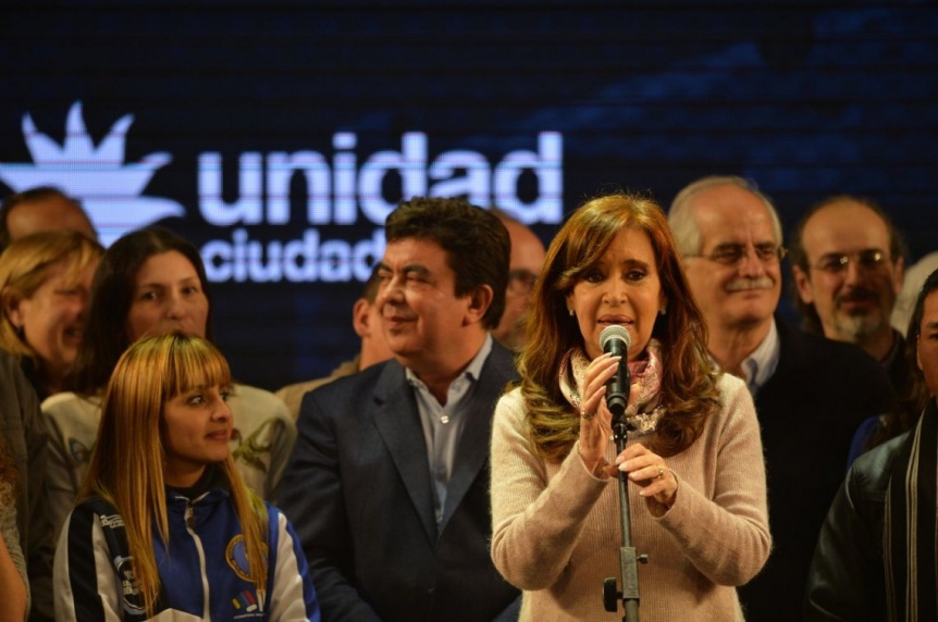La lista local arriba, Cristina bastante más abajo: intendentes K ganadores y ¿traidores?