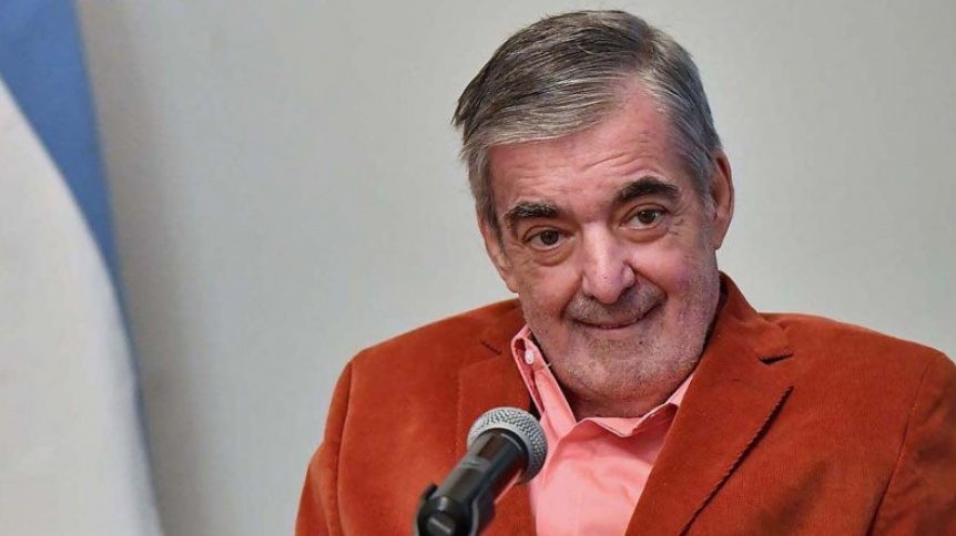 Falleció el gobernador de Chubut Mario das Neves