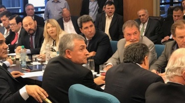 Con el Fondo del Conurbano incluido, Macri acuerda un pacto fiscal con las provincias