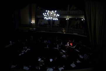 En la última sesión de muchos legisladores, el Senado votó el pliego de 39 cargos en la Justicia