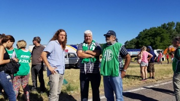 Despedidos de Fanazul vuelven a cortar las rutas