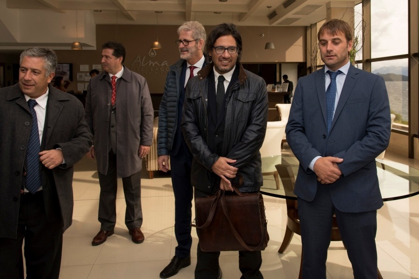Desde Bariloche, Garavano apoyó el Comando antimapuche de Bullrich