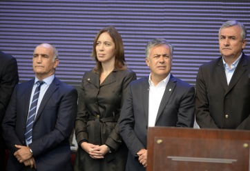 Con Duhalde, Vidal, Frigerio y Marcos Peña, el oficialismo inauguró el monumento a Alfonsín