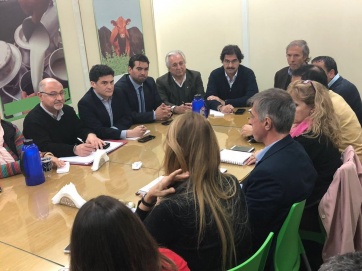 Sarquis recibió a secretarios de la Producción de municipios peronistas que reclaman beneficios