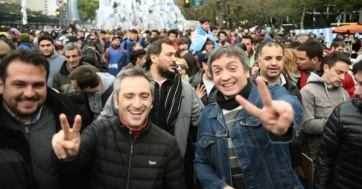 Primero la grieta: los Pro y los K ni se acordaron de la Independencia