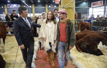 Después de los cruces con el campo, Vidal visitó la Rural para aceitar el vínculo con el sector