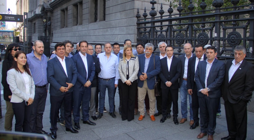 Fondo Sojero: intendentes denunciaron que se les quita $16.000 millones