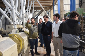 Vidal desparramó a su equipo por toda la Quinta, tras el acto de unidad PJ en Necochea