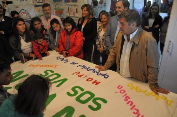 Vidal desparramó a su equipo por toda la Quinta, tras el acto de unidad PJ en Necochea