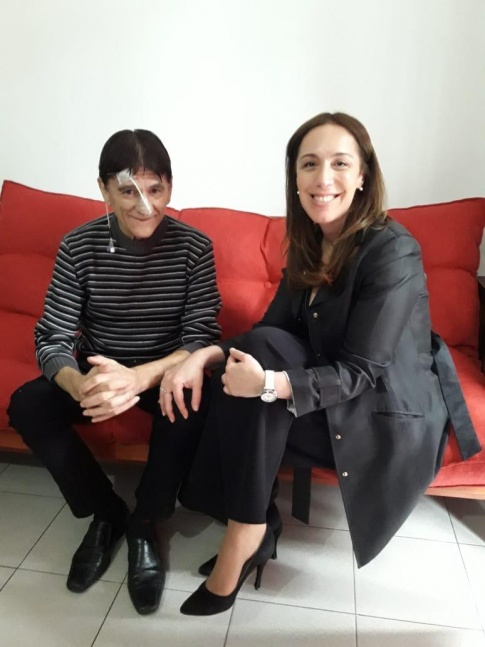 Vidal y una sorpresiva visita a intendente peronista en recuperación
