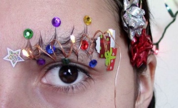 Arboles de Navidad: La última tendencia en las cejas