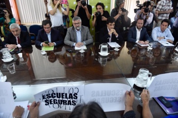 Provincia ofreció a docentes sumar 2% al incremento ya dado y un bono de $7.000: gremios lo rechazaron