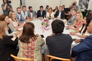 Desdoblamiento, adelantamiento, voto electrónico y PASO, los temas que tratará la Comisión Bicameral