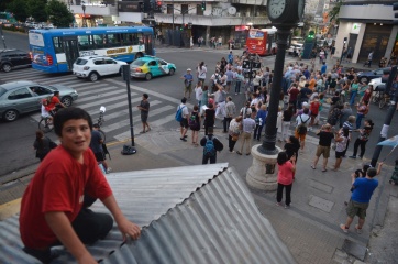 Malestar social: cacerolazos en la Provincia y en la Capital Federal contra el gobierno por el tarifazo