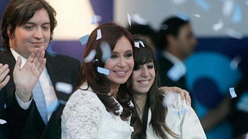 Cristina, Máximo y Florencia, a juicio oral por la causa Hotesur