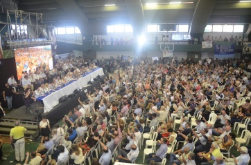 El PJ convocó a Massa, los gobernadores y los 