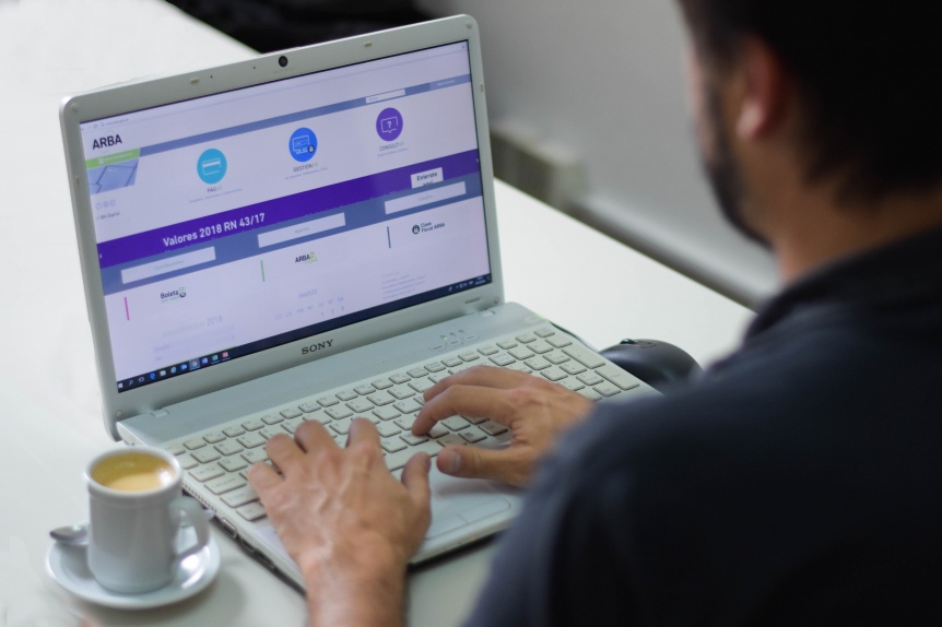 Creció 40 por ciento el pago de impuestos con tarjeta de crédito por internet