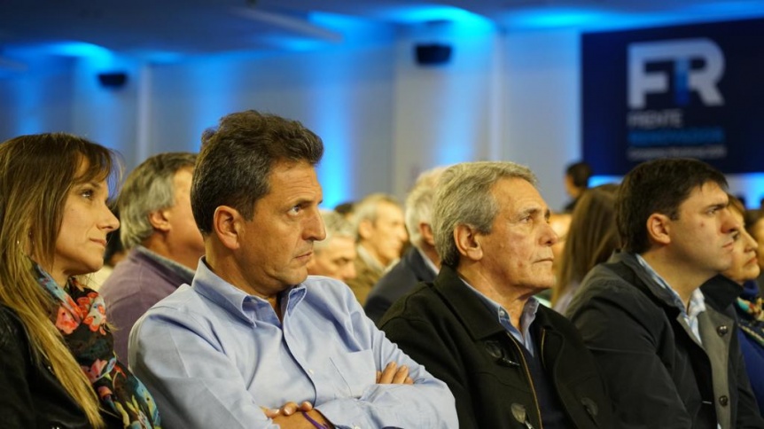Massa blanqueó su posicionamiento: