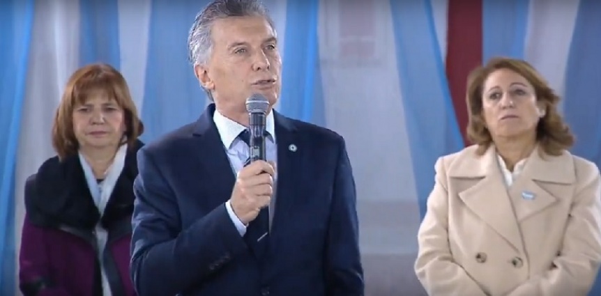 Macri encabezó el acto por el Día de la Bandera y reflotó el discurso contra las mafias sindicales